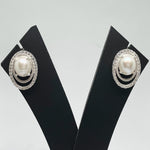 Load image into Gallery viewer, Stunning Silver Earrings with Pearls
